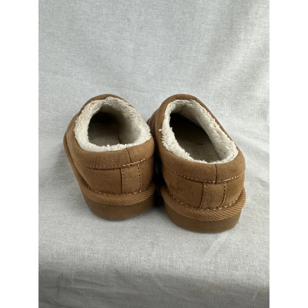 Target Kids‎ Chestnut Brown Faux Fur Lined Slip On Moccasin Slippers Size 10
